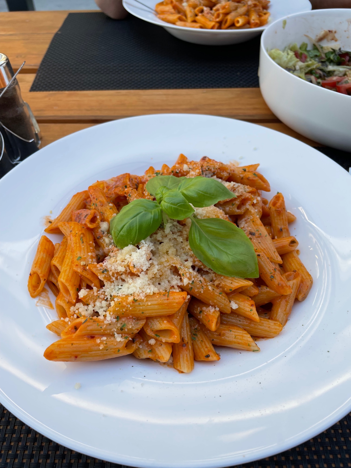 Frische hausgemachte Pasta mit Sauce